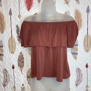 NWOT LIRX Cold Shoulder Top Small
